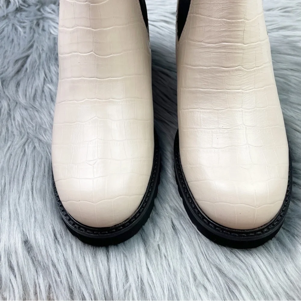 New Seychelles FarFetched Leather Chelsea Lug Boots in Cream